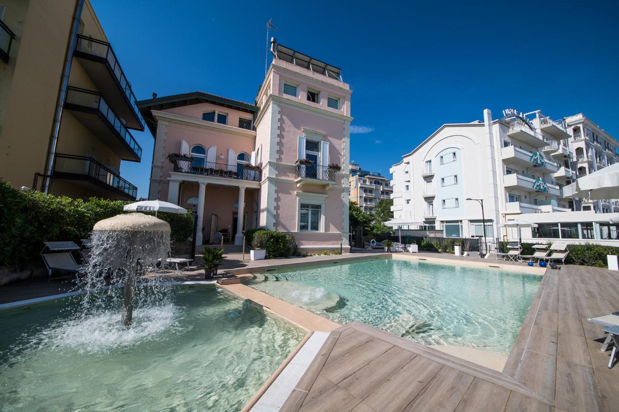 Appartamenti Diffusi Di Villa Fiorita Con Accesso Alle Piscine Della Struttura Principale Cattolica Exterior foto